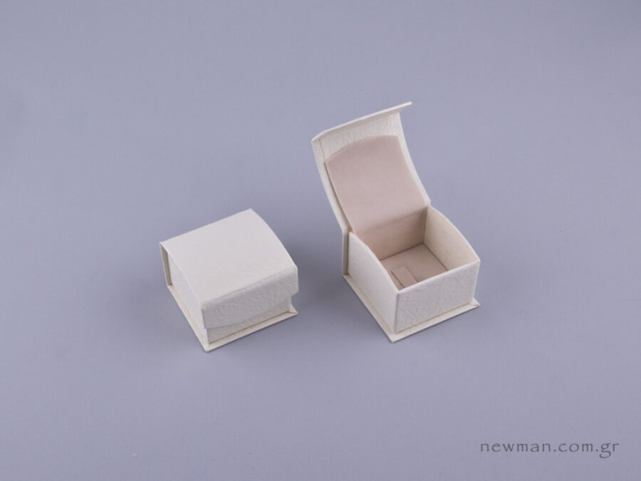 DRP Box for Ring (with hook) Ivory