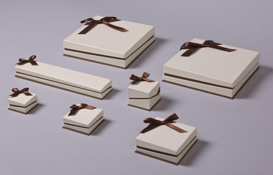 FSP σειρά κουτιά κοσμημάτων με λοξό κλείσιμο και Καφέ φιόγκο