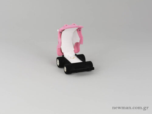 Κουτιά για παιδικό δαχτυλίδι σε ροζ χρώμα. Διαθέτει και κρίκο για φυλαχτό και μενταγιόν