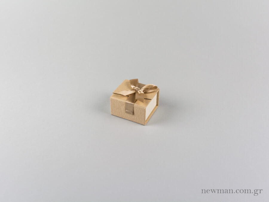 jewellery-box-hook-ring-051211