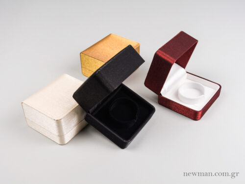 RTLS05 Silk-Satin Jewellery Box for Bracelet 100x85x56mm (open)
