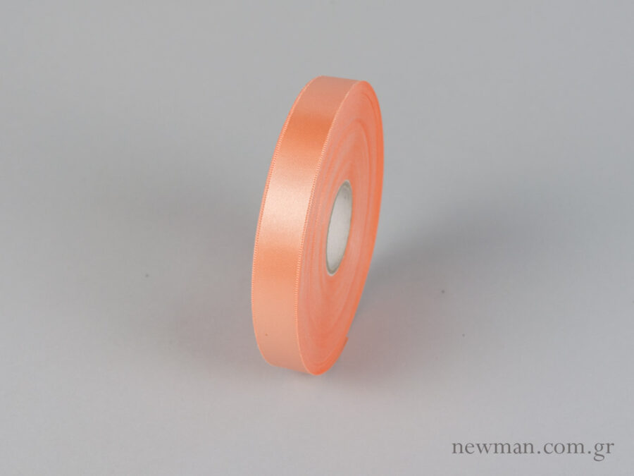 Double-sided satin ribbon in salmon pink