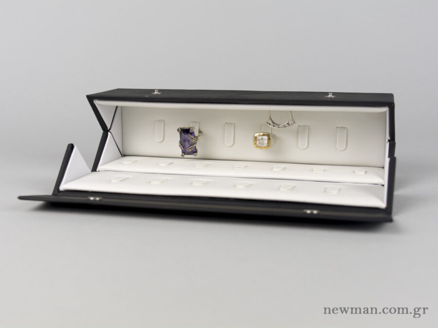 A jewellery folding case for 26 rings, item code 000947