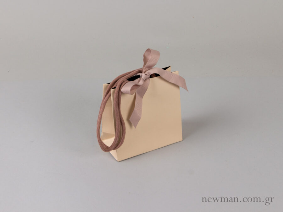 Bag with cord and grosgrain ribbon 064100