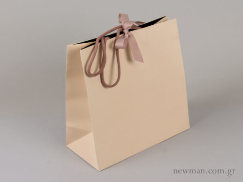 Paper bag with cord and ribbon 331102