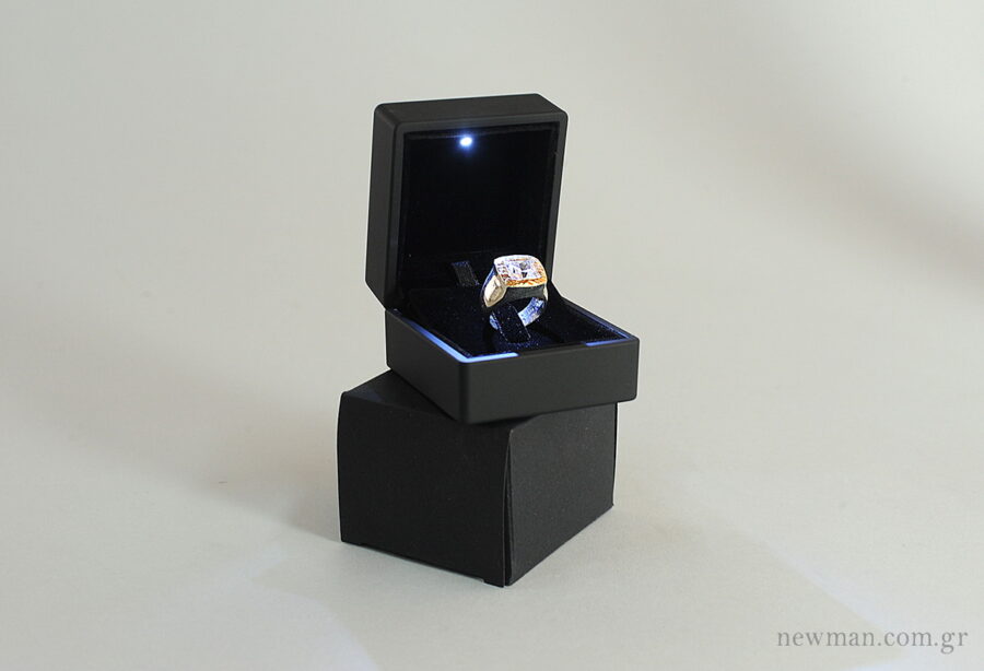 Κουτί για σταυρό ή δαχτυλίδι με φως led
