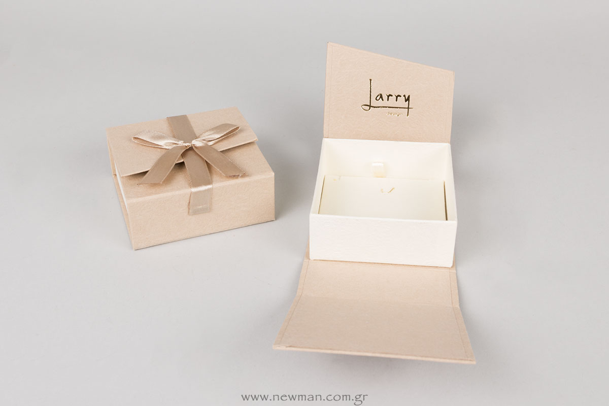 Larry design τυπωμένο κουτί για σταυρό/μενταγιόν/αλυσίδα (σκουλαρικια) 