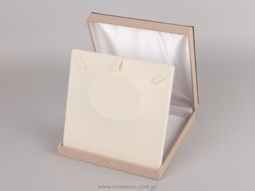 054003 Linen box for neklace