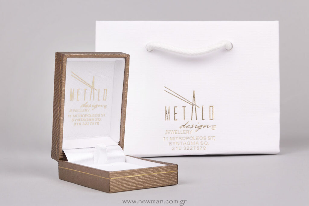 Jewellery boxes and paper bags with logo printed
