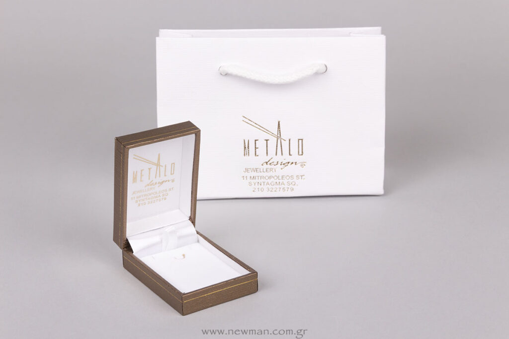 Jewellery packaging with logo