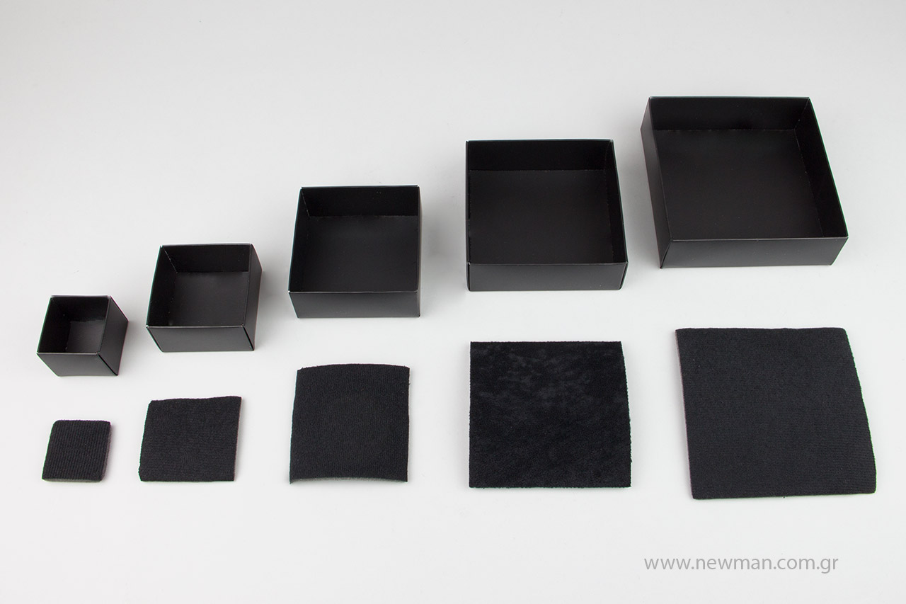 Μαύρα χάρτινα πλαστικοποιημένα κουτιά μπιζού με βελούδινο μαξιλαράκι σε 5 μεγέθη 0746