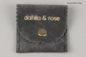 dahliaandrose: Pouches for jewels and accessories with gold print.