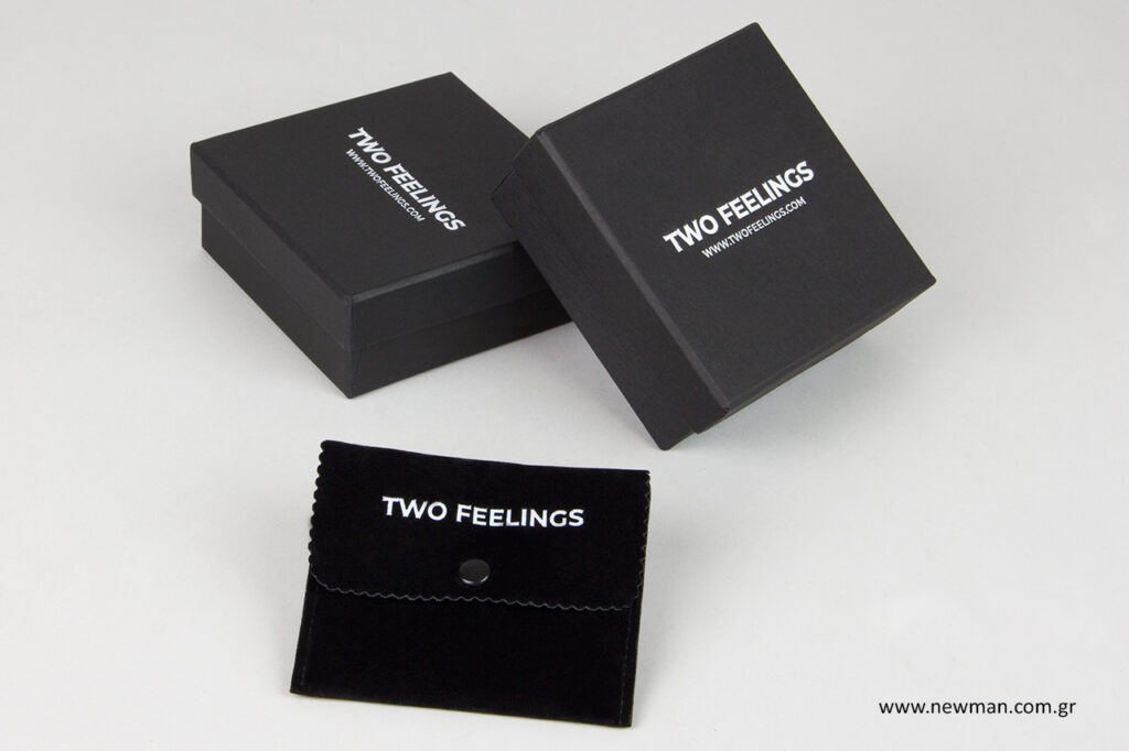 Pocket pouches for jewellery with logo.