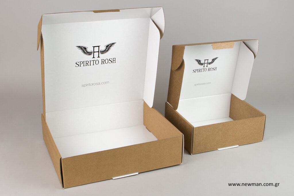 Spirito Rosa: Postage packaging with printed logo.