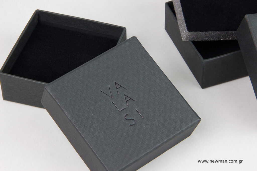 VALASI: Custom-made NewMan jewellery boxes with logo.