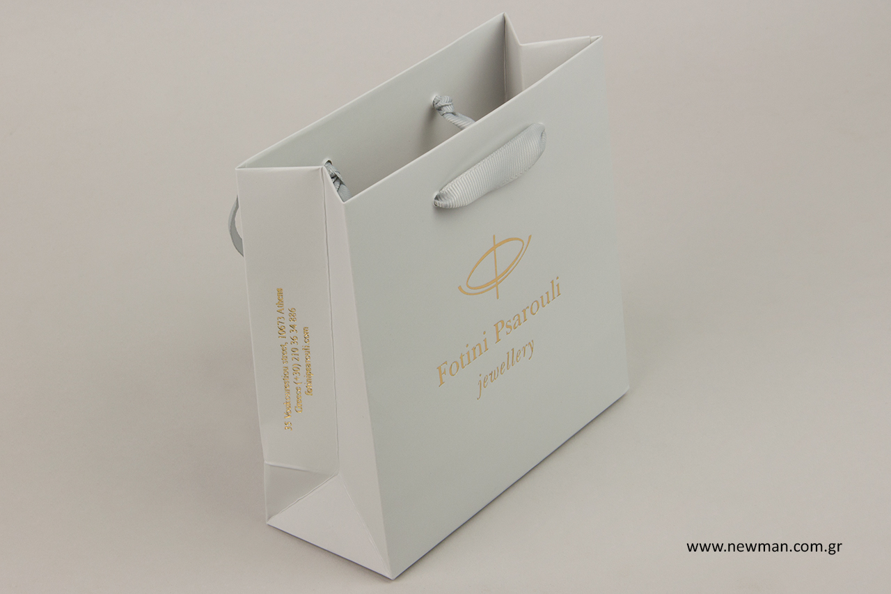 Company’s brand name and contact details (address, tel. number, site) were printed on packaging bags.