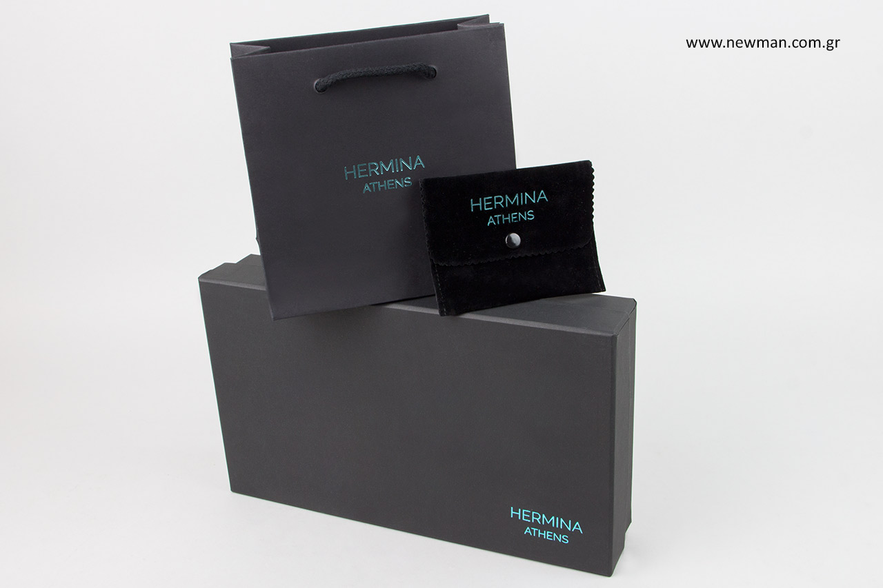 Jewellery packaging with logo.