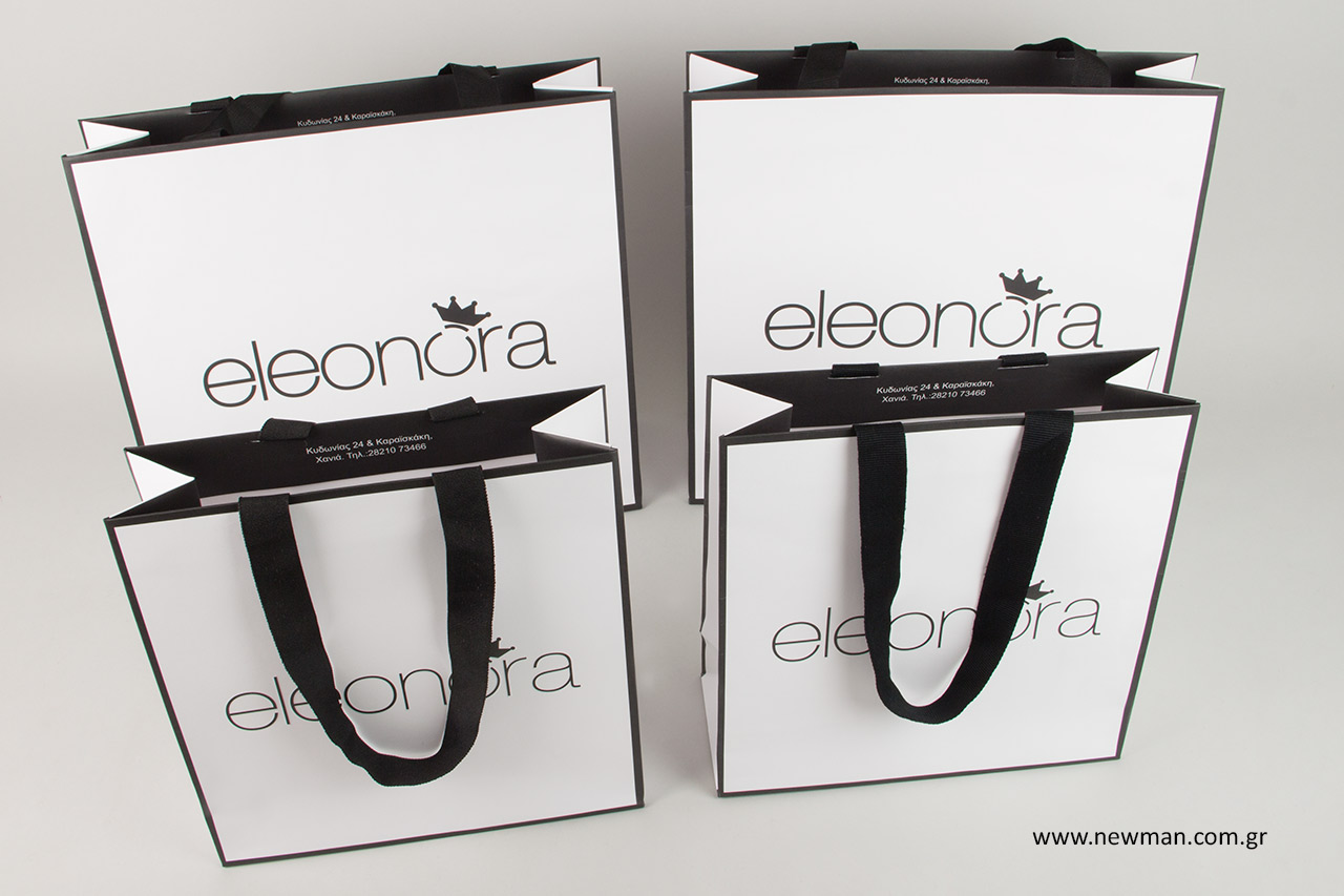 Offset printing on luxury paper bags.