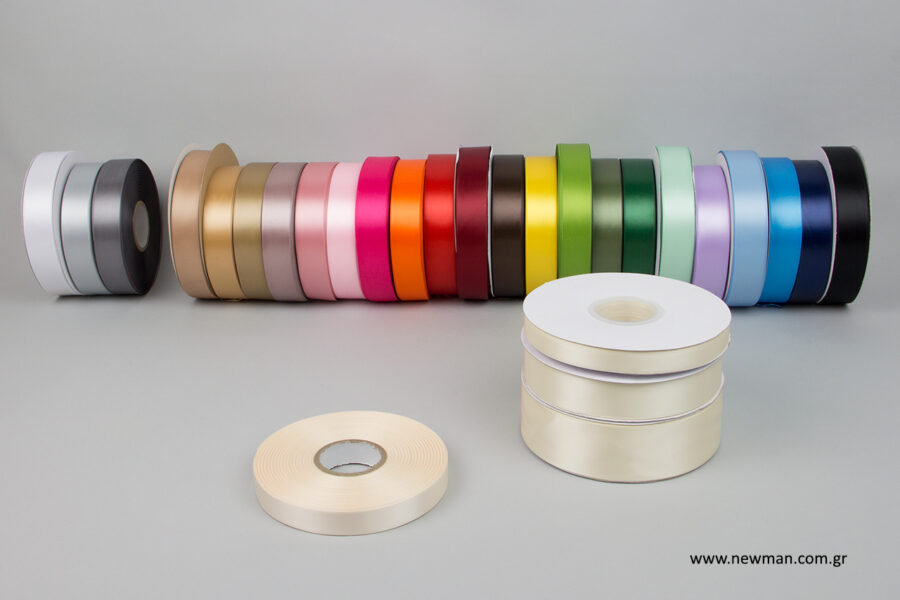 luxury-satin-ribbons-newman-ecru-16mm_5451