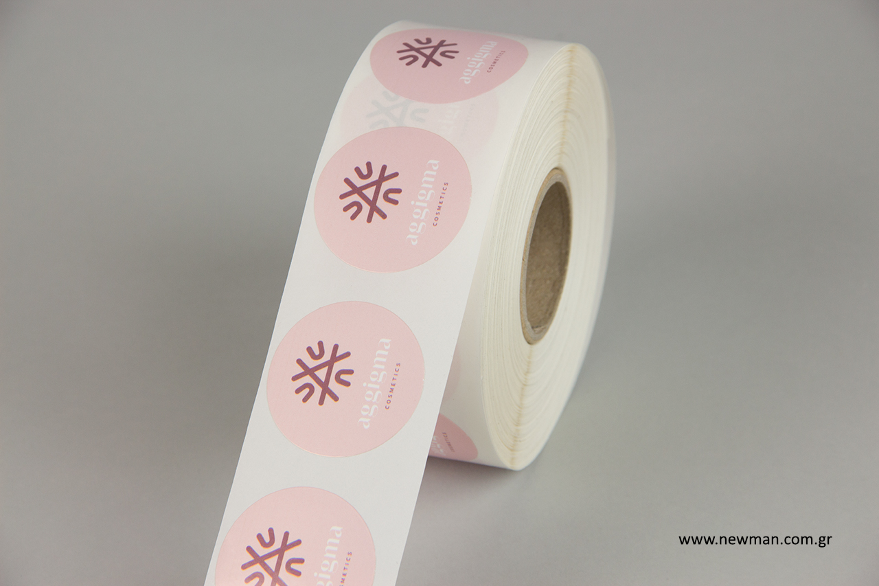 Round-shaped sticky labels with print.