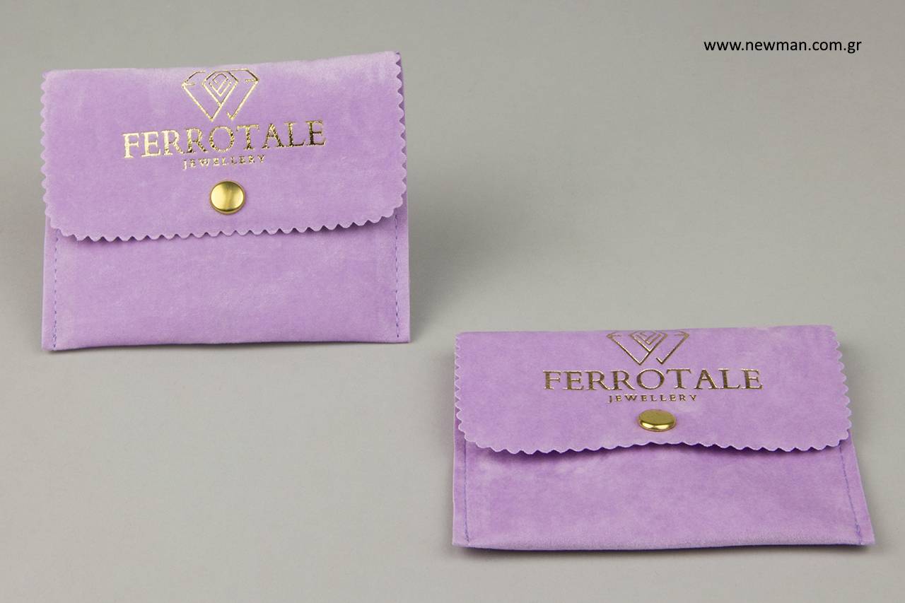Jewellery packaging with printed logo.