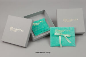 Manitas: NewMan printed packaging for handmade jewellery.