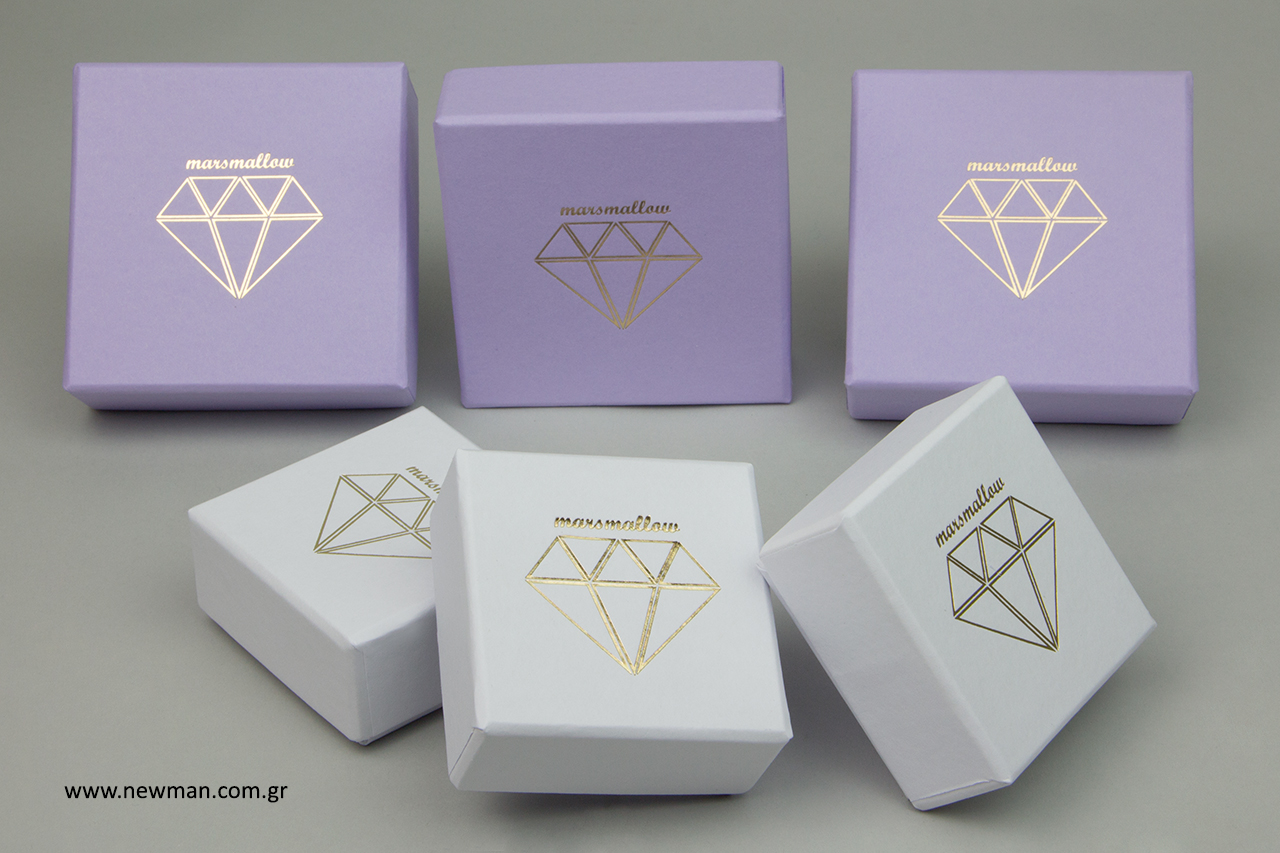 White and lilac packaging boxes with logo printing.