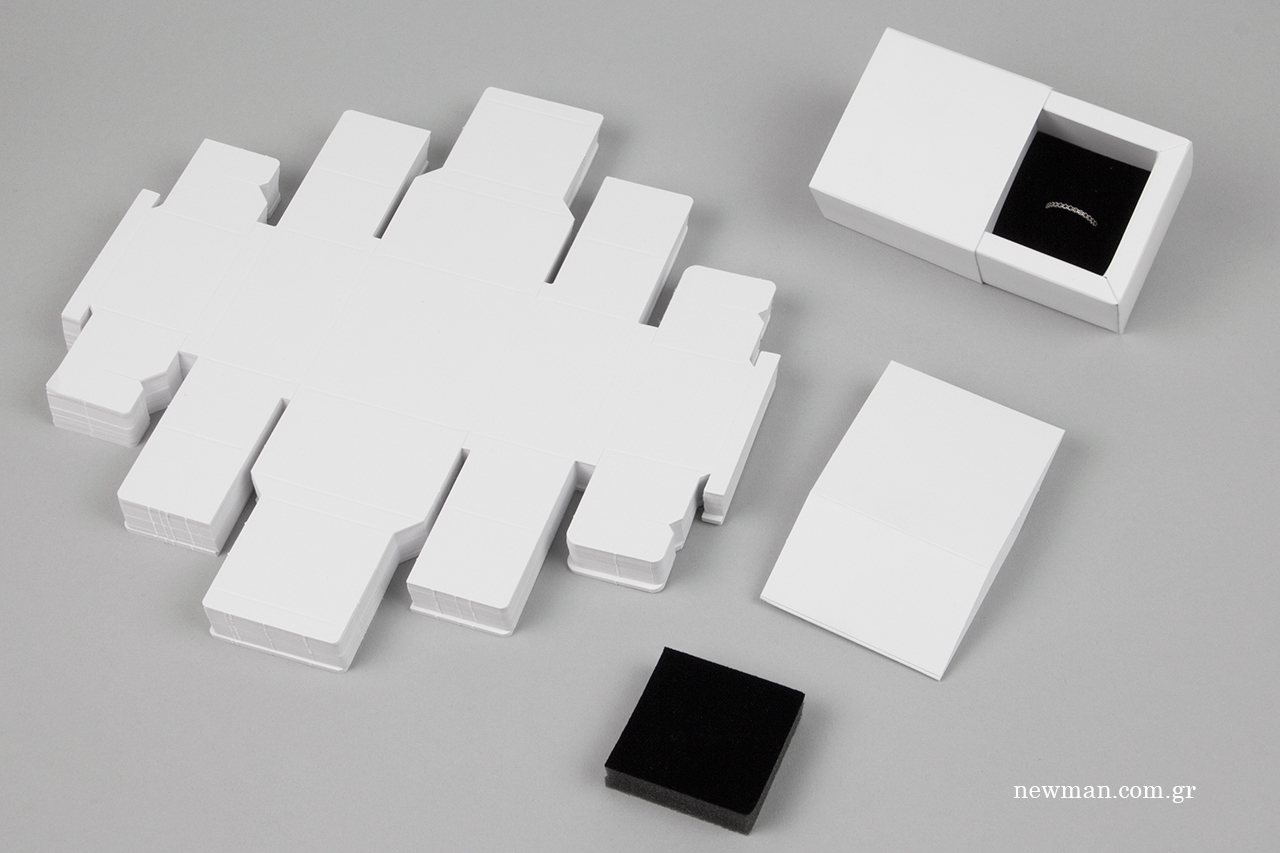 white-sliding-boxes-with-foam-newman_1584