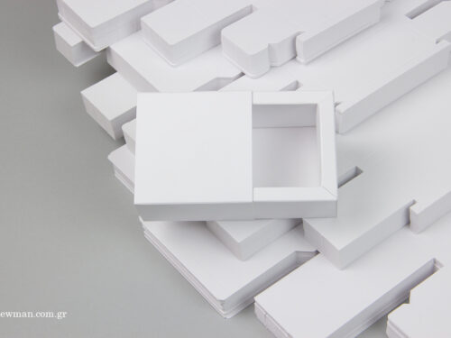 white-sliding-boxes-with-foam-newman_1589