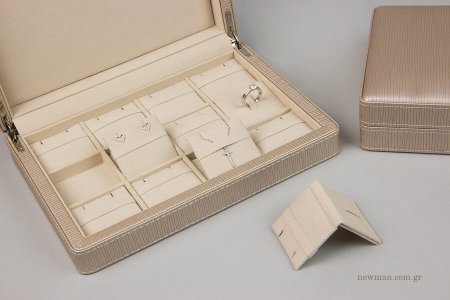 leatherette-suede-jewellery-folding-boxes-newman_2330