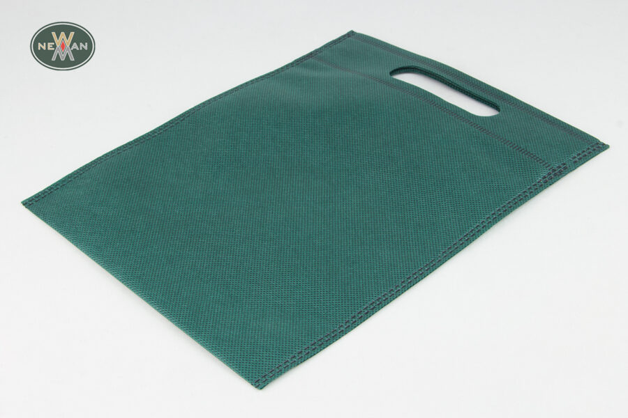 non-woven-bags-with-die-cut-handle-newman-packaging_4907