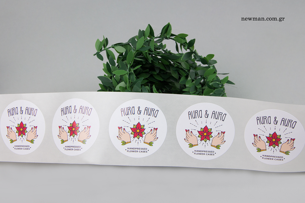 Round corporate labels with digital printing.