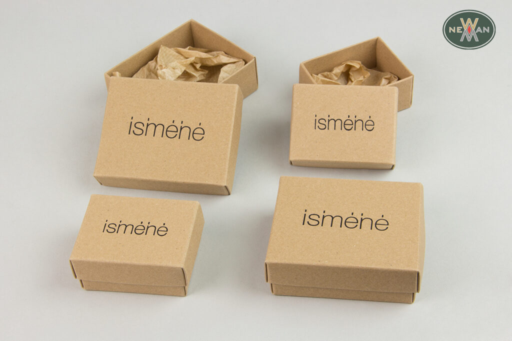 ismene: Printed kraft jewellery boxes with inner tissue paper.