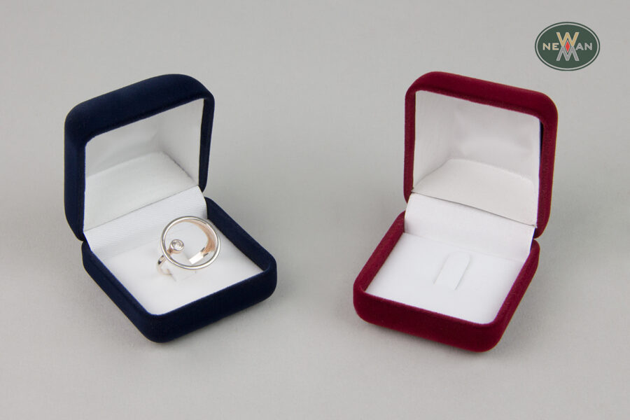 cf-velvet-jewellery-boxes-newman-packaging-4460-000002