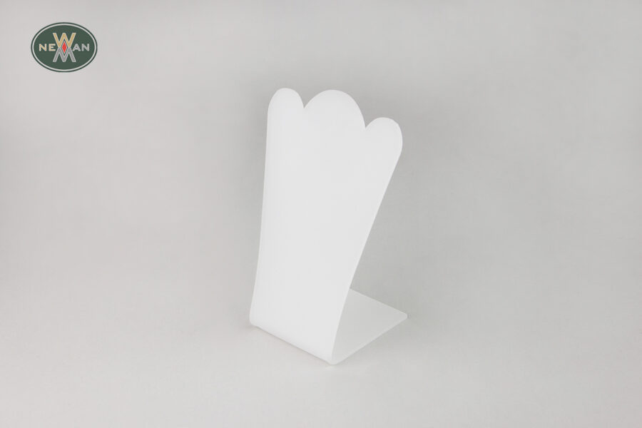 jewellery-stands-in-matte-white-color-newman-packaging-013541-4558