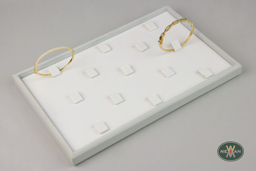 display-jewellery-tray-earrings-bangles-newman-packaging-4686
