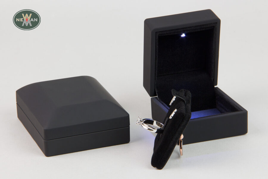 led-jewellery-boxes-newman-packaging-4930