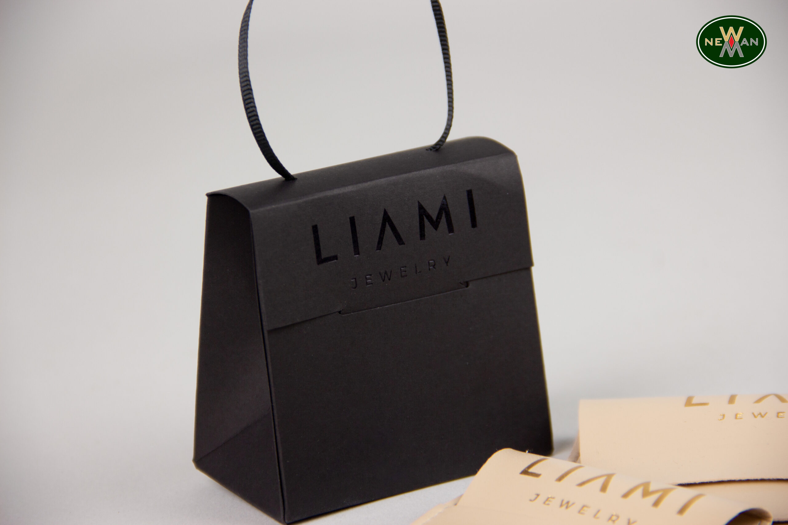 Liami_custom_boxbags